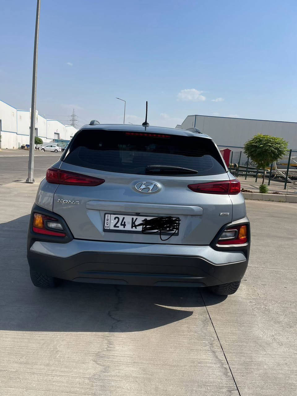 Hyundai kona2021
كونا مديل 2021فورويل ..
سعر السيارة 147  مجال بسيط

رقم جديد سنوية جديدة لغاية 2028

صور الحادث موجوده ويا الصور

ماشية152الف كيلو متر

المواصفات 

مكينه 2000 دوش

شاشه كبيره 

كامره دوارا 

فول تحكم استيرن 

3 وضعيات قياده  ايكو+نورمال+سبورت

لد نهاري 

رادار  جانبي

كشنات تدفئه
ستيرن تدفئه

المكان دهوك
***********
