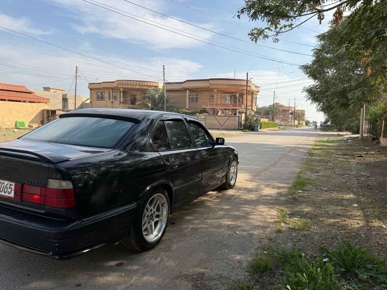 سلام عليكم للبيع🌘🤎

525!  1993

مكينة وكير شرط الفحص كفاله

تخم تاير تخم ويل جديد +باتري جديد

فتحة سف طگتين  /جام4كهرباء 

بجم عريض+بجم دخاني  لايت زنون 

رقم نينوئ انكليزي تحويل بشرط 

صدر امامي خلفي جديد

غرفة اسود وصاج ملكي لا كسر ولا فطر جديده 

كهربائيات من دعاميه لدعاميه شغال 

 شرط تراي

عارضها 💰58بيها مجاال 

مكاني تكريت :***********/***********
