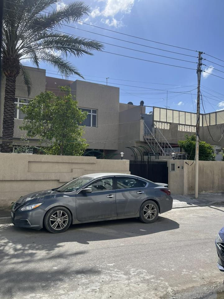 سيارة نيسان التيما موديل ٢٠١٨نظيفة رقمها دهوك مكاني بغداد للتفاصيل اكثر الاتصال على هذا الرقم حسين  ***********
