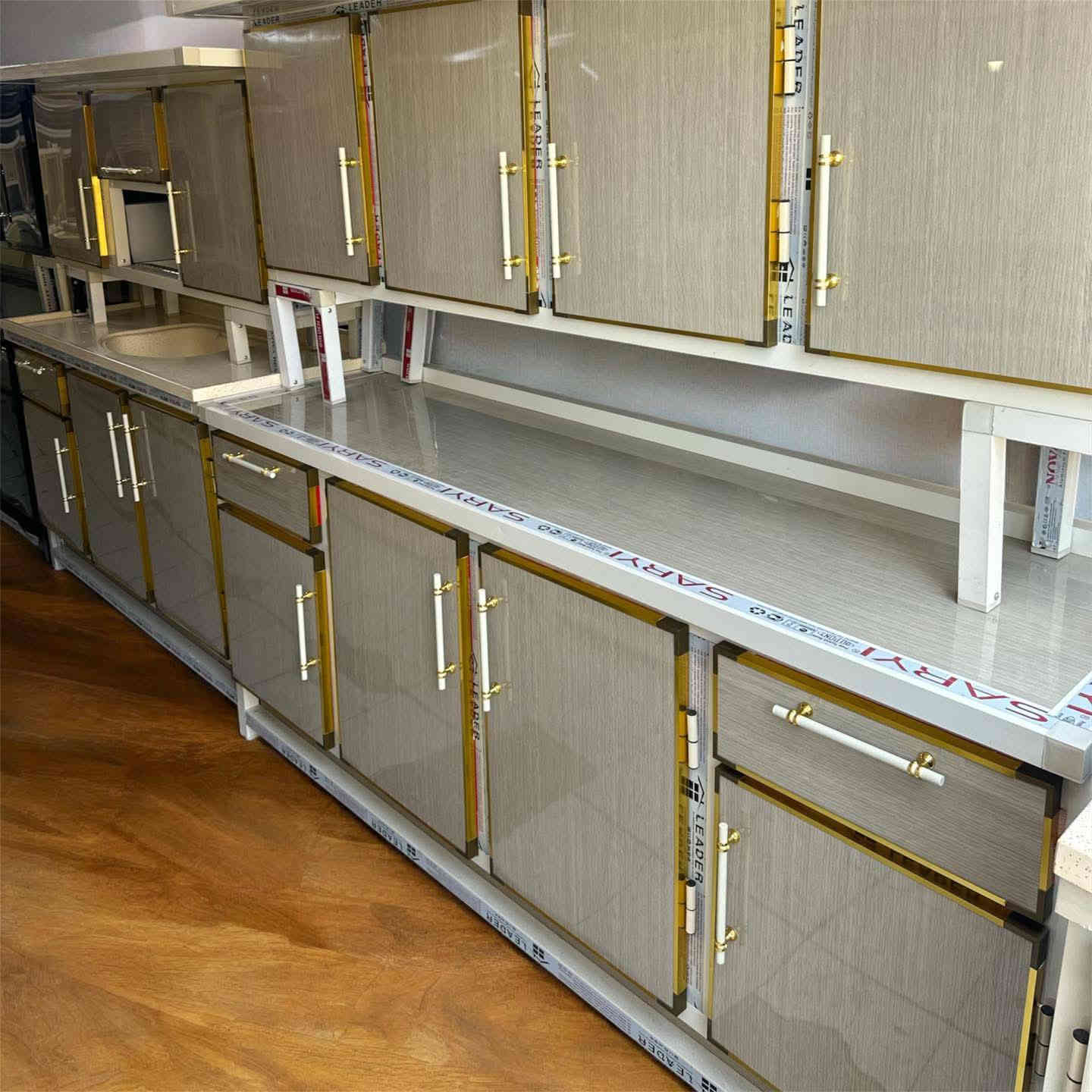 معرض ومعمل ام البنين  لعمل كافيه أنواع الامنيوم جميع أنواع المديلات المبطن درجه أولى ***********3
