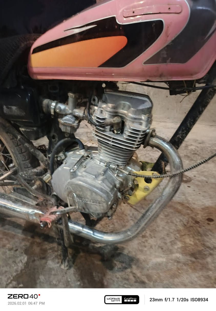 سلام عليكم دراجه 4كير. كلك. دخانه بسيطه  للبيع. ابغداد لانتصار مقابل مستشفئ حماد شهاب.  170الف


**إذا كنت صاحب هذا الإعلان وتريد حذفه لأي سبب، رجاءا أرسل رسالة إلى الدعم الفني**