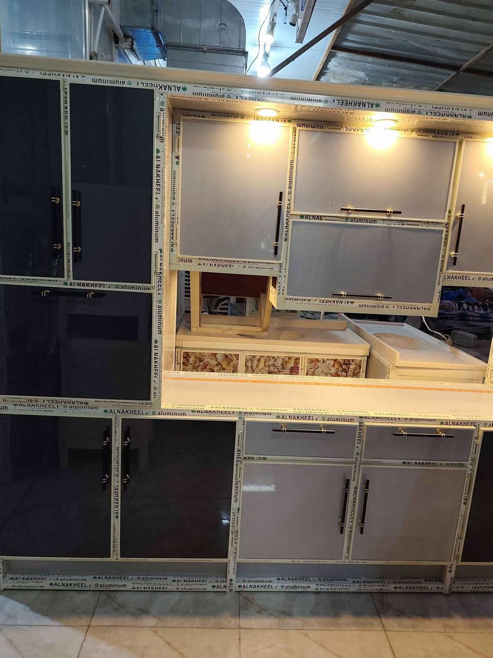 سلام عليكم  يتوفر لدينا جميع انواع الكاونترات ولمطابخ بانسب الاسعار.   عنوانه ديالى بعقوبه كاطون الرحمه.   للاستفسار  خاص او على الرقم *********** بعقوبة, ديالى
