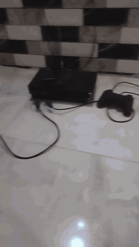 بلي تو للبيع فات مستعمل نضيف جدا مداخل تصليح ويا جوستكين ونيموي العاب ...