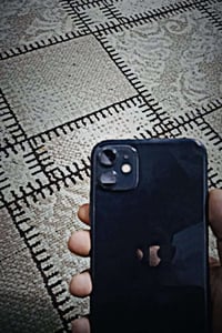 جهاز ايفون 📱 ١١عادي مبدل شاشة اصلية +فيس إيدي متوقف السعر ٢٢٥وبي مجال ...