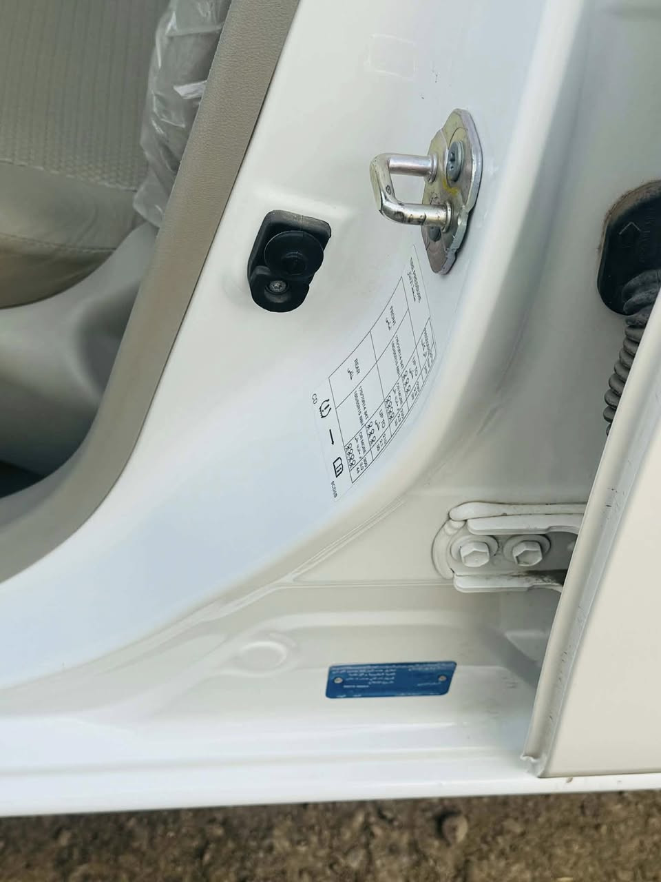 السلام عليكم شباب 

نيسان هندي بليته زركه موديل ٢٤ ماشيه ١٥ رقم باسمنا تريد تحويل تريد وكاله مكاني بابل مركز المدينه  السعر ١٢٦ وبيها مجال حق الجيه ( بيها ملاحضه وحدة فقط شخط صغير غيرها ماكو كلشي شرط السونار ) 

للاستفسار الاتصال 

***********
