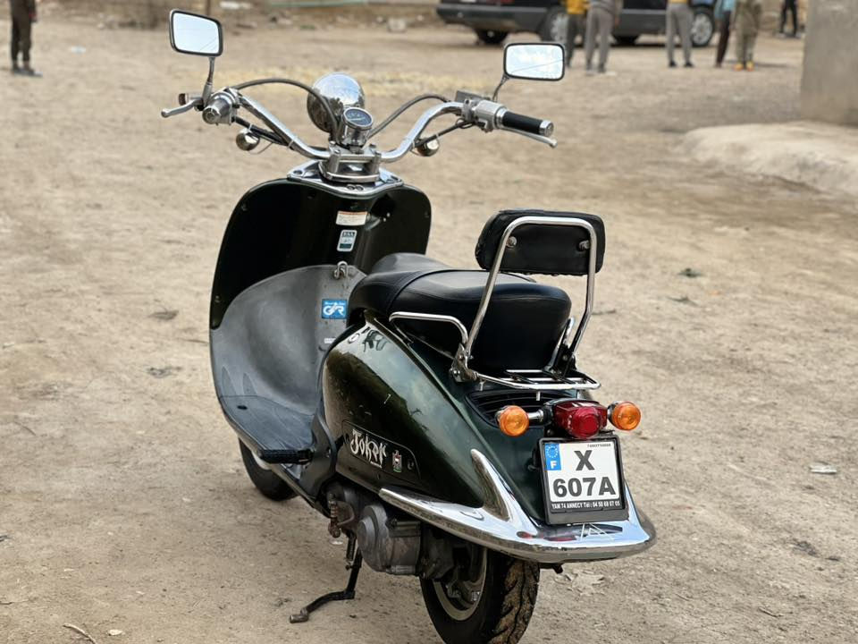 دراجه جوكر هونداي ياباني موديل 90 دراجه مكفوله من التاير لتاير فول مواصفات عداد 100 كلشي بيهه عله وضع الشركه وكلهه شغاله الاستفسار الاتصال على الرقم ‭٠٧٧٥ ٧٨٣ ٦٦٦٢‬
