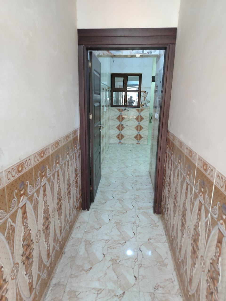 ١٠٠ طابق واحد  متر نظيف جدآ
منطقة الـ ٥٨ خلف مدرسة علماء المستقبل 
سعر الايجار ٢٥٠ الف قفل 

علما ان الماء والكهرباء على صاحب الدار 

الاتصال على الرقم 

***********
