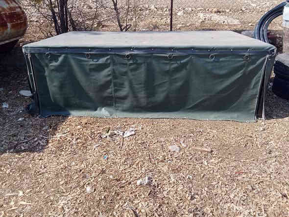 چەمچەی بە قاڵی بە کاملی بە
چادروو شوێنی سنوقەکانەوە بە  هه رسێ لادا ئەکرێتەوە زۆرجوان و خاوێنە چادرەکەی نەدڕاوە بۆ کیای 3000و 2700ئە بێت ژ.م.... ***********واتساپ و ڤایبەرم هه یە السليمانية
