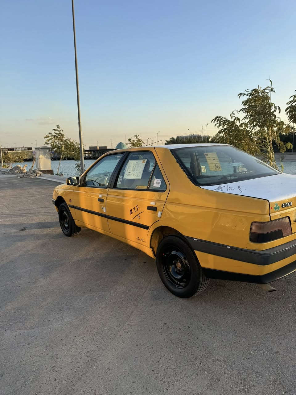 سلام عليكم للبيع جي الكس موديل ٢٠٠٩ كير محرك حلوات تخم تاير صدر مامي خلفي جديد لا ضربه ولا تبديل صبغ شي بصيط سياره جاهزه متعوب عليها حيل مصفره هيئه وغرامه تحويل مباشر سعر ٢٩ وبيها مجال الشراي ‭٠٧٧٢ ٣٢٩ ٧٣٥٣‬ مكاي بغداد
