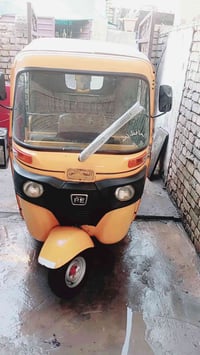 تكتك للبيع بغداد بل الامين 07760366778  بيه طخه بل صفه فقط باقي مكفوله...