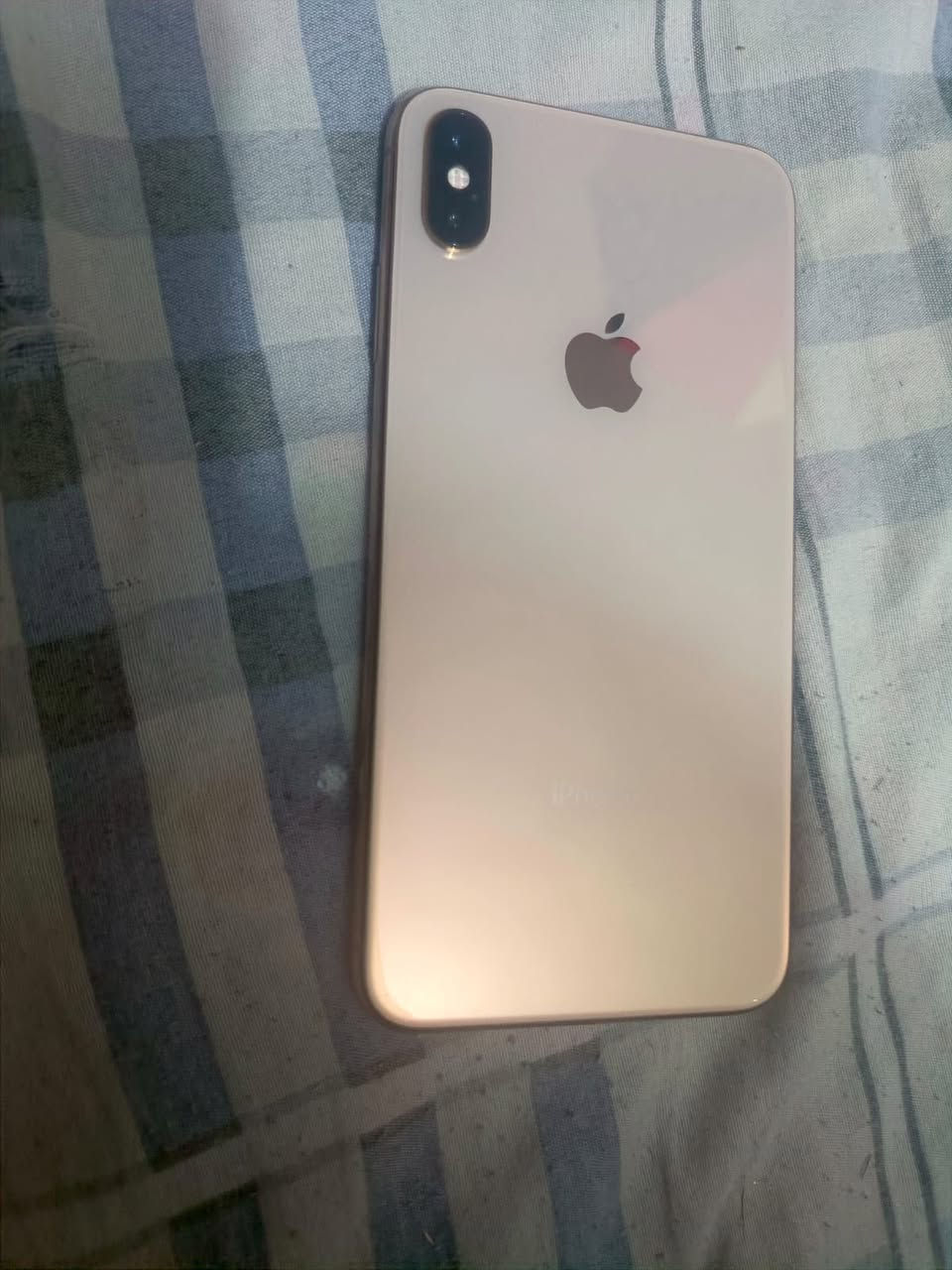 ‏iPhone للبيع إكس ماكس الذاكرة 64 الجهاز مبدل بطارية والكاميرا السلفي واقفة والباقي كله شغال السعر 225 مكاني بغداد الدورة شارع 60 رقم الهاتف ***********￼
