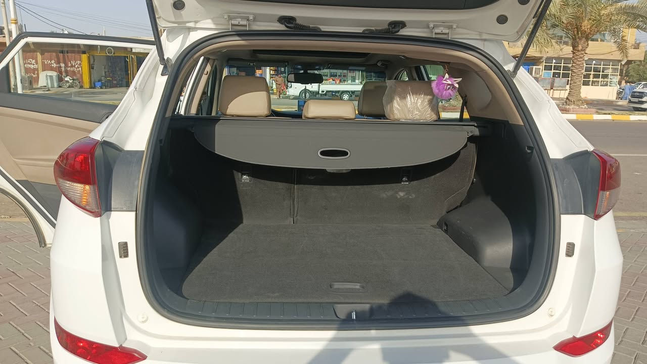 هيونداي توسان  2018
ماشيه( 107  )الف كم
ويل 18  بانوراما طويلة
رقم بغداد اجنبي
السيارة نظيفة جداً
قطعتين تبريد 
محرك 2000 
داخل بيجي 
مري شفط ترحيب
رقم بغداد دولي بسمي هزه وسنوية جديدة
العنوان / الدجيل 
رقمي /***********
