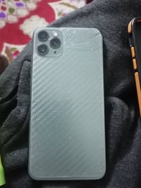 ايفون 11 برو ماكس • ٢٥٦ • ضهره مكسور