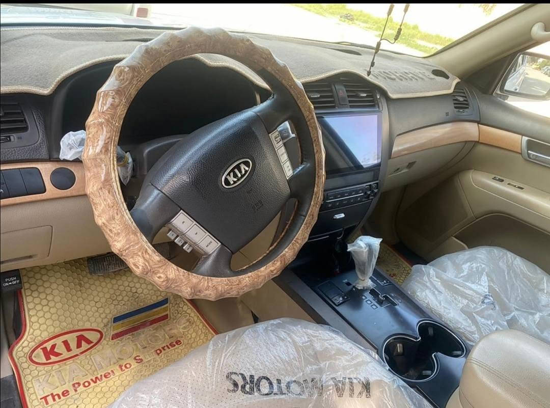 السلام عليكم
للبيع فقط
مهافي ٢٠١٢ خليجي 
رقم بغداد بسمي 
كلش حلوه مثل ما موضح بالسونار
محرك 6 
ماشيه 191 
السيارة جديدة وجاهزه تخم تاير حداديه مكينه كير تبريد ثلج
7 راكب 
محرك مامفتوح 
السيارة مواصفات فول واحد على واحد للخير 
فتحه 
بصمه 
كشن كهربائي السايق والعبري 
كشنات جلد
جنطه شفط
مري شفط
3 قطع تبريد 
حساس خلفي 
كامرة 
بعد بيها مواصفات اكثر 
والسياره فول واحد على واحد ومحدثة ٢٠١٦
مكان السيارة صلاح الدين - الضلوعية السعر ١٤٥§ وبيه مجال 

اتصال على الرقم 
***********
