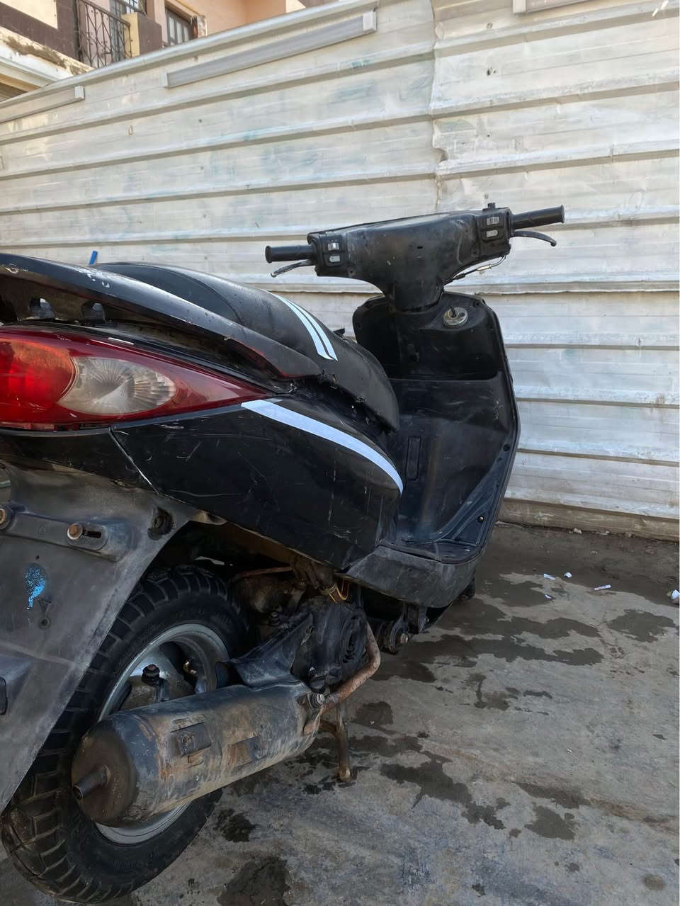 السلام عليكم دراجه بريز 140 للبيع كامله كلهه كهربائيات كلهه شغاله سلف هندر قفل جنطه كامل مكينه شلعه ومعدل المكان بلغزاليه
 السعر300 الشراي يتصل *********** بغداد, العراق
