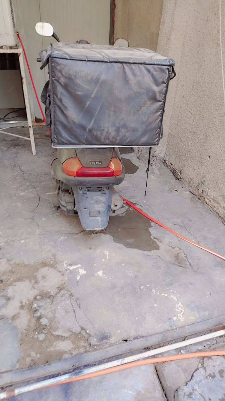 سلام عليكم
دراجه فراشه 140 
محرك رمبه ممفتوح
فقط الكفرات تعبانه
السعر 500 
للتواصل ***********
المكان بغداد الاعلام
