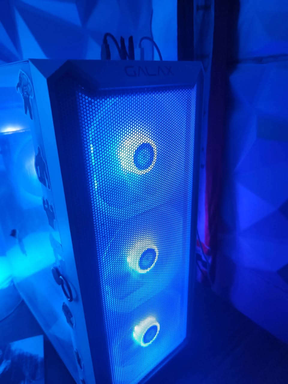 CPU- I513400F
MB-gigabyte b760 ds3h ax wifi+Bluetooth 

GPU-  RTX 3070 Gainward Phoenix

RAM DDR5-TEAMGROUP T-FORCE 32GB 6000 MT/s

power supply-Deepcool DQ850-M-V2L

Full Modular 850

 80 PLUS Gold

Storage-lexar nm620 1tb

galax case

مراوح الكيس والتبريد تم تبديلها بمراوح  (Thermalright

الي بالوجه 3 حجم 140mm والبقية 120mm

Cooler-Deepcool

AG400

Monter-AOC 27 IPS 1080 FHD 165HZ

mouse-Glorious Gaming Model O

keyboard-redragon k552 

mouse pad

headset astro a10

UPS ofline 2800

سبيكرات مع مضخم صوت
اغلب كراتين القطع موجودة
مكاني بغداد الزعفرانية ماعندي توصيل


**إذا كنت صاحب هذا الإعلان وتريد حذفه لأي سبب، رجاءا أرسل رسالة إلى الدعم الفني**