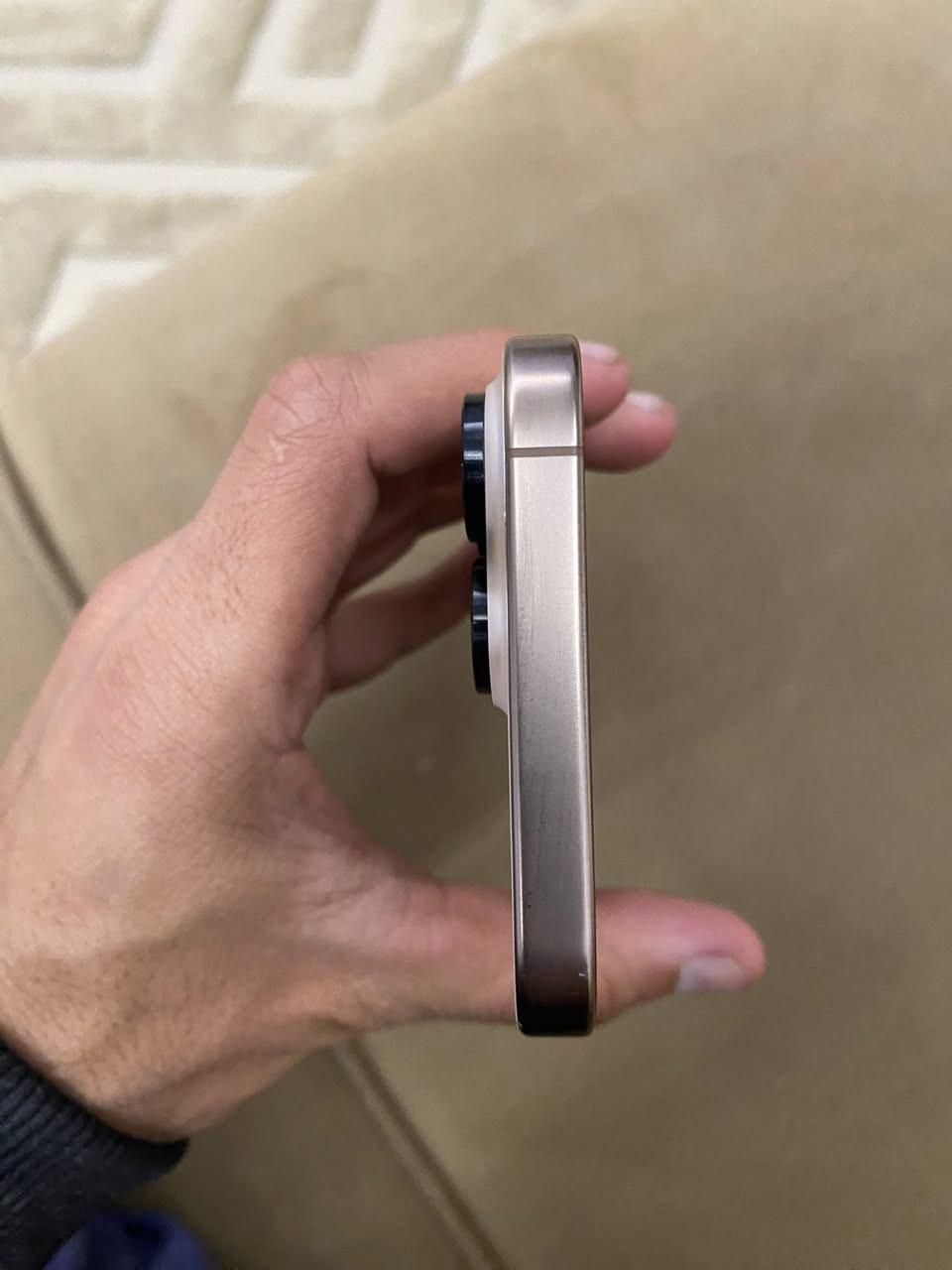 16 برو ماكس ذاكرة 256 بطارية 100 مشحون 198 جهاز وتر ممفتوح فقط بي هاي السواد بلشاشه وممئثر ع الامس ابد ب900 وبي مجال بسيط مكاني الدوره ابو تشير ***********
