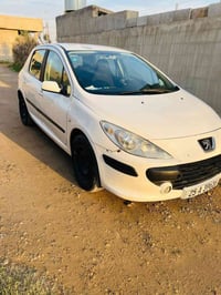 موديل ٢٠٠٦ • كير ومحرك شرط • رقم كركوك دولي