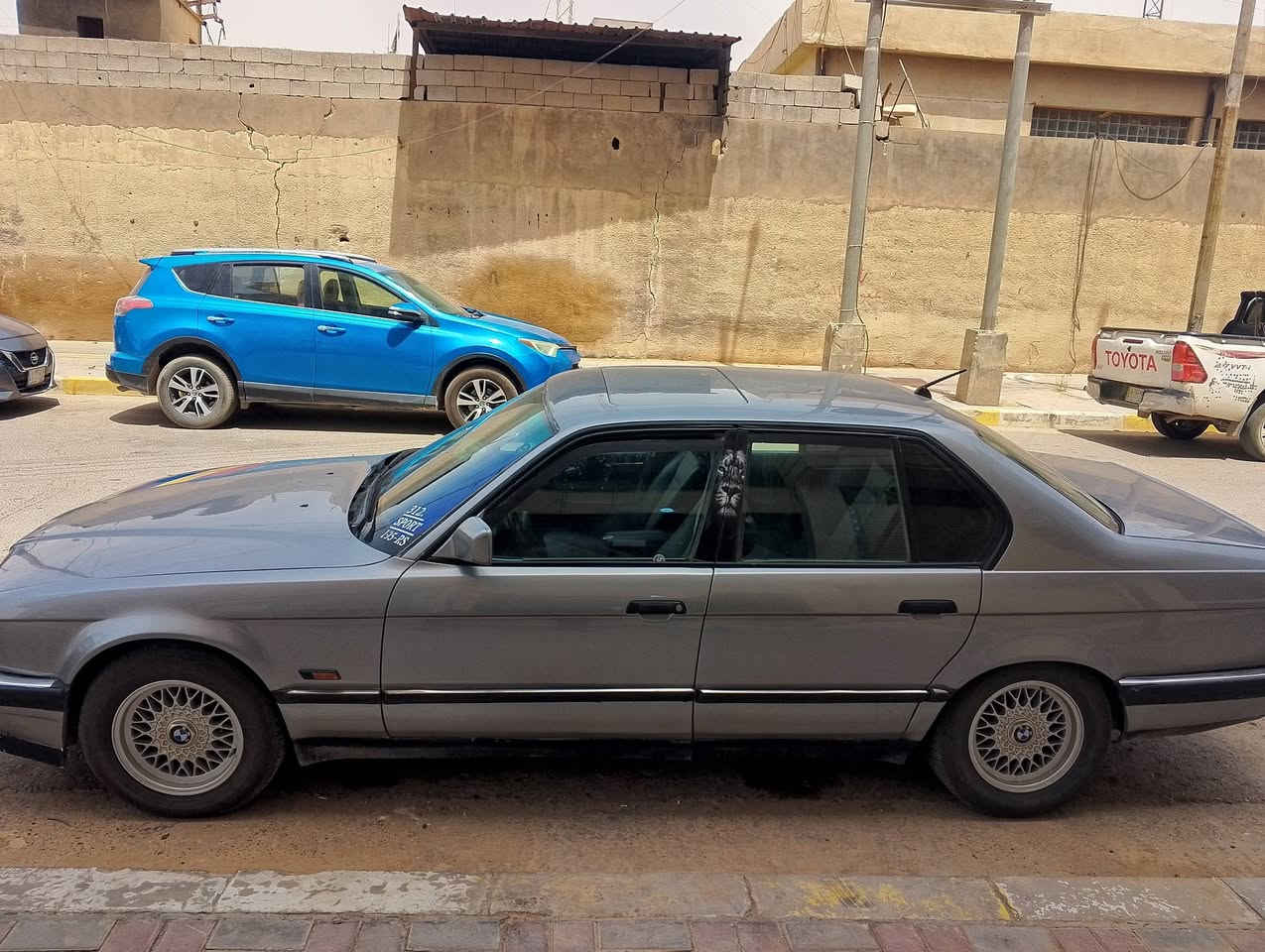 يالله
بي أم موديل 1991 سياره جديده وجاهزه من كلشي  حجم 735 مكينه كير جدد شرط الفحص صدر امامي خلفي جديد تخم تاير جديد سياره مال جناي  فتحه وكشانه جلد  سياره جاهزه من كلشي منظومة تبريد جديده ناقصها بس كنبريسر واكف رقم دهوك الجديد سنويه وهزه جدد تريد تحول تريد وكاله

بيع او مراوس   شعندك نزل   سعر 65 وبيها مجال اي ستفسار ***********  مكاني الانبار الرمادي
