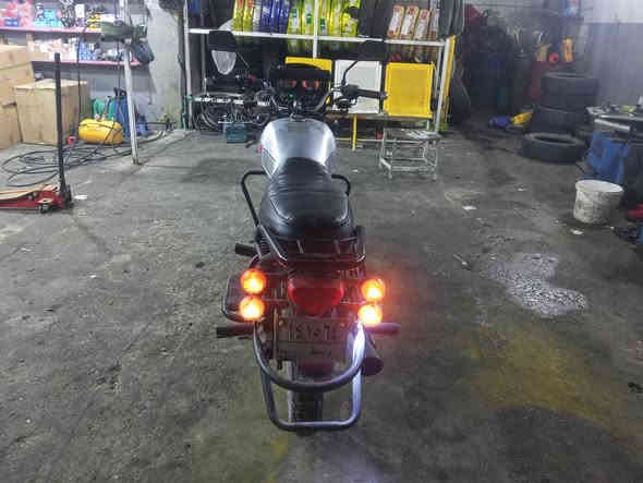 سلام عليكم دايوان مديل 19ارقام السعر 1300 رقم الهاتف  ***********
