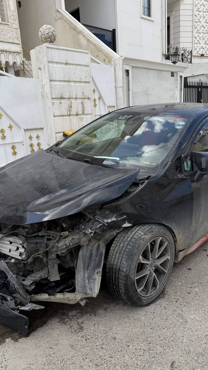 سلام عليكم كورلا ٢٠٢٠ وارد امريكي  LE محدث شكل SE مكينه ١٨٠٠ كير اوتماتيك ماشيه  ١٧٢ الف km بيها حادث قديم و مصلح و هسه بيها حادث جديد ما مصلح  ابيعها هيج ب ٩٥ و بيها مجال بسيط 
الرقم:***********
