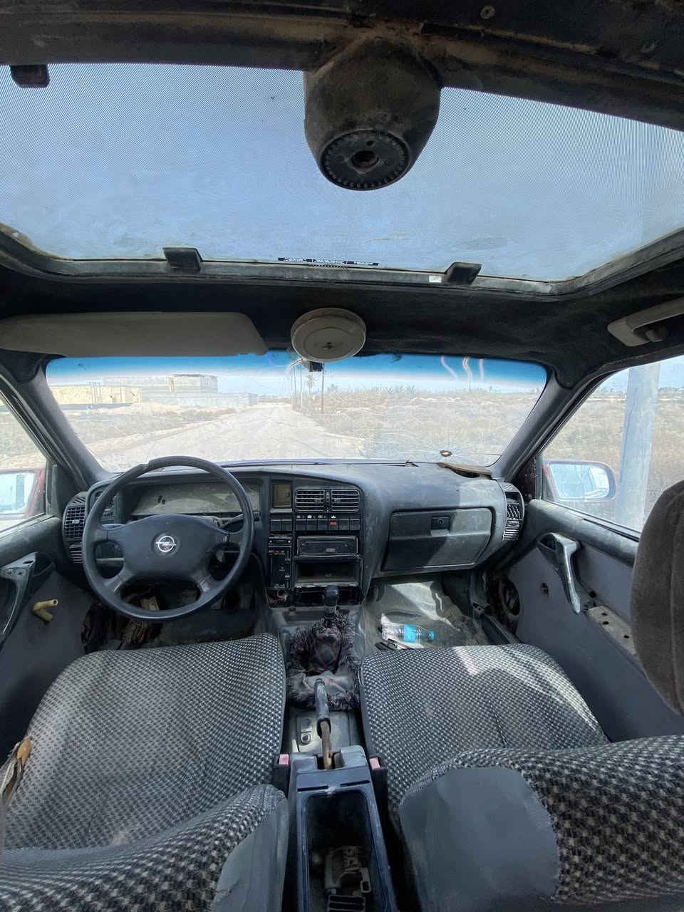 السلام عليكم اوبل اوميكا للبيع سياره حلوه ومكينه جديده كير عادي  رقم نجف الماني سعرها مليون دينار عراقي الشراي يتصل *********** مكانها البصره
