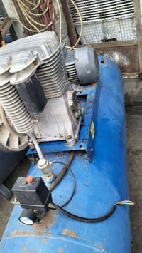 غراض باله للبيع بغداد باب الشيخ الرقم 07711405826