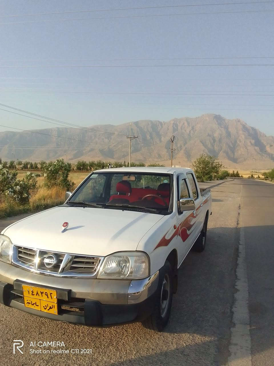 نیسان 2006
جام کارەبا 
دەبڵ گێچ
ناو سوور
چوار تایەی لۆک
نرخی 118کەمێک مەجال 
بۆ زانیاری زیاتر پەیوەندی بەکە بەم 
ژمارە تەلەفۆنە ***********
شوێن / پیرەمەگروون
