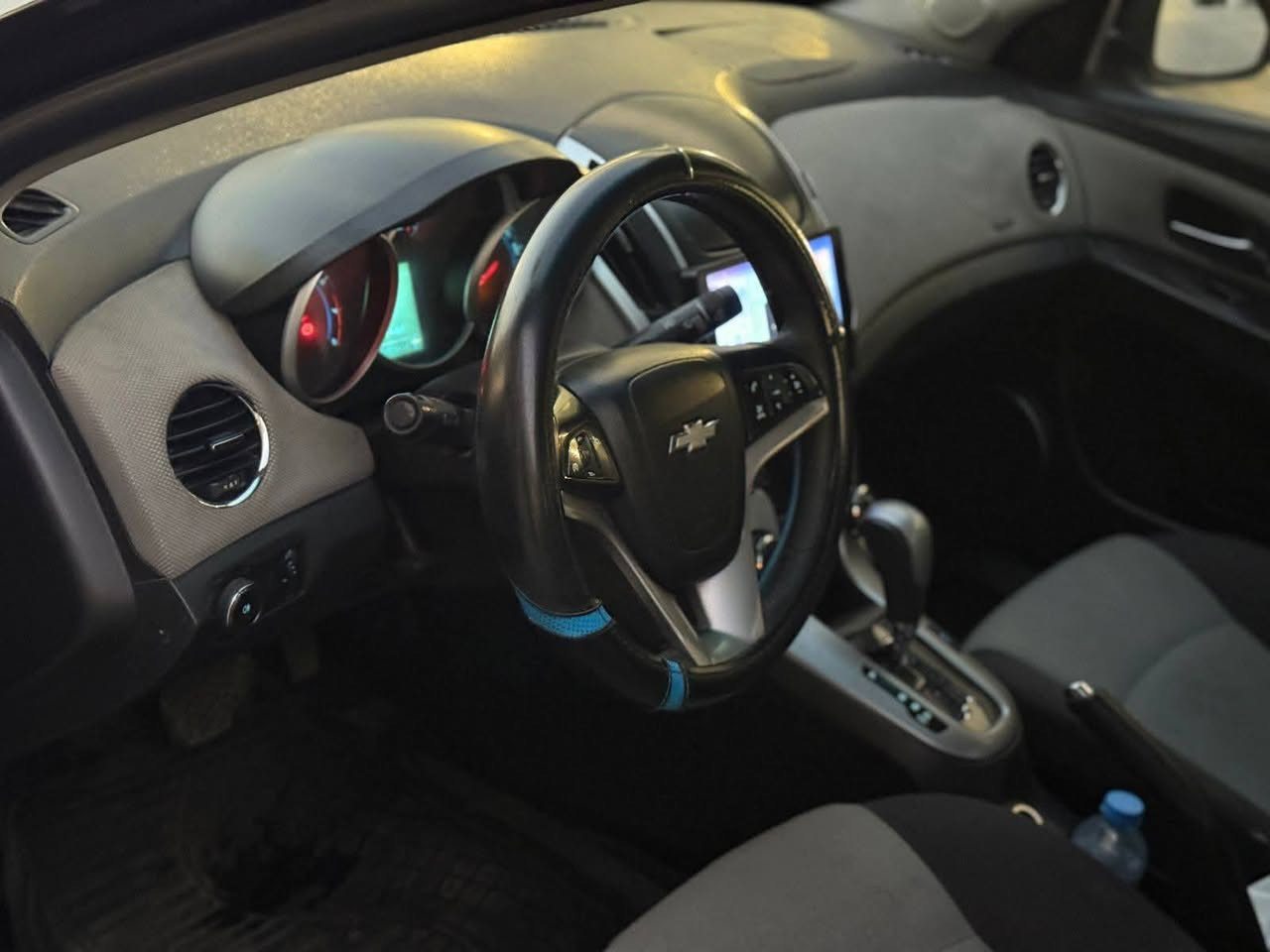 شوفليت كروز ٢٠١٧ خليجي
حزام صبغ
سياره جديده
رقم وسنويا وهزه  جدد قبل كم شهر كملتهم

السعر ٧٨ ورقه بيها شويا مجال
الرقم *********** بي وتساب
