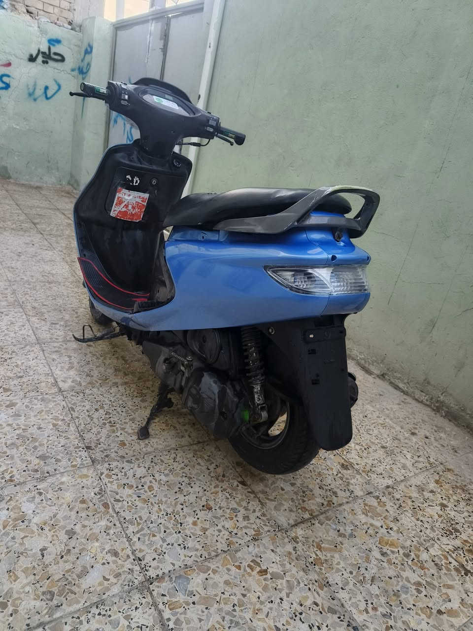 سلام عليكم لبيع فراشه حاويه شرط مامفتوحه تجي وتفحص فحل اصل مقدم دسك مكاني نجف سعر550رقمي ***********
