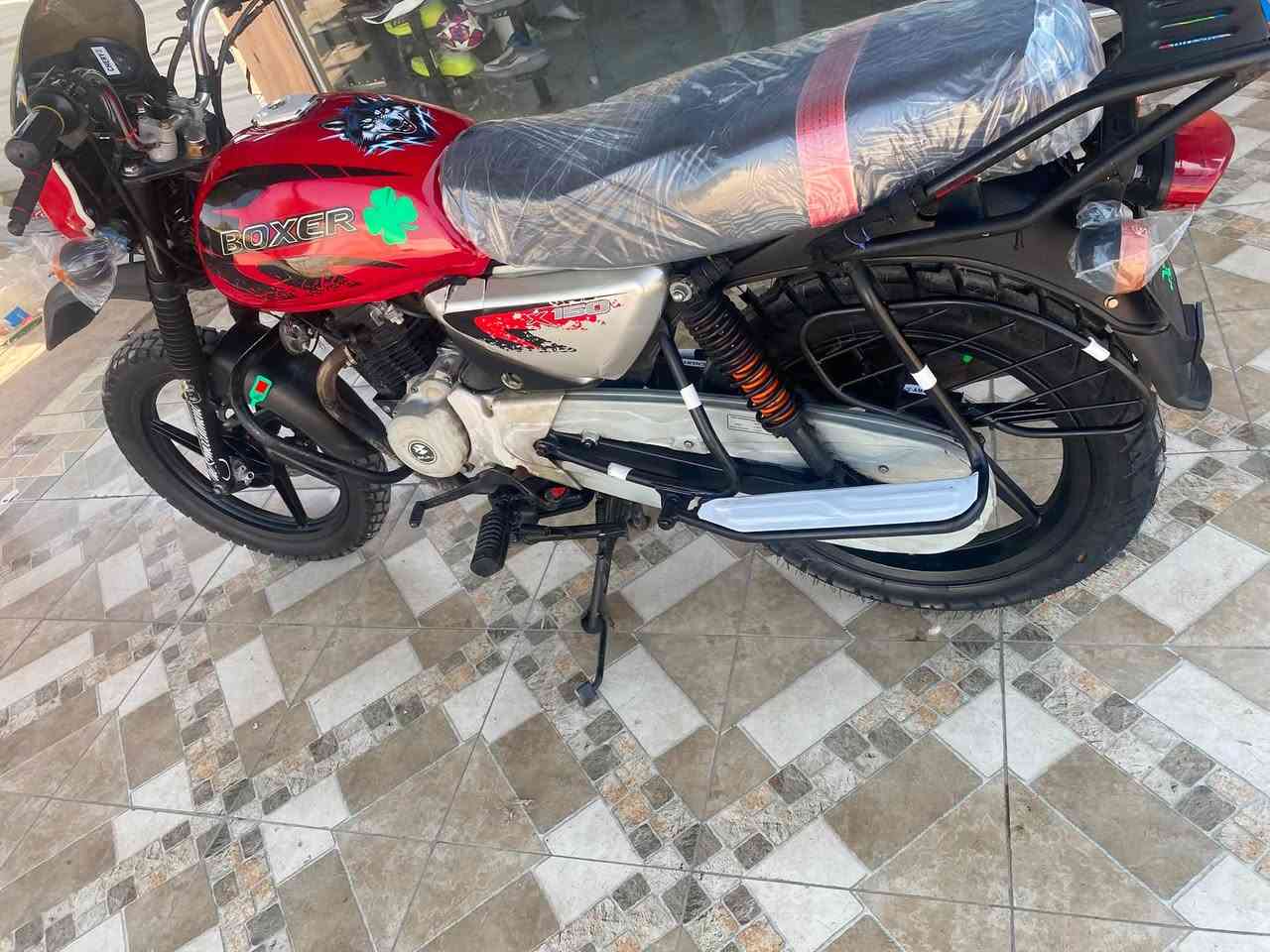 سلام عليكم درجه بوكسر جبلي موديل ٢١ أوراق كامله كبل تراقم درجه جديده حيل مكفوله من كلشي ليت زنون اصلي عالي ناصي زوج تايرات جدد درجه جاهزه اخر شي سعر مليوان بكاني بغداد لبياع شرطه الخامسه ***********
