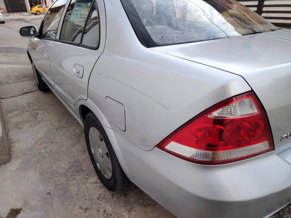 صني كوري ٢٠١١  سيارة نظيف ولا بغار ولا صرف مكان كركوك شبر صبغ خفيف في باب وره سايق  *********** كركوك, العراق
