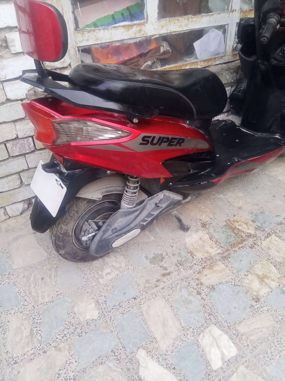 دراجه شحن شغاله عوزها بس بطاريه @وحده اريدها ب400وبيها مجال للتواصل واتساب***********
