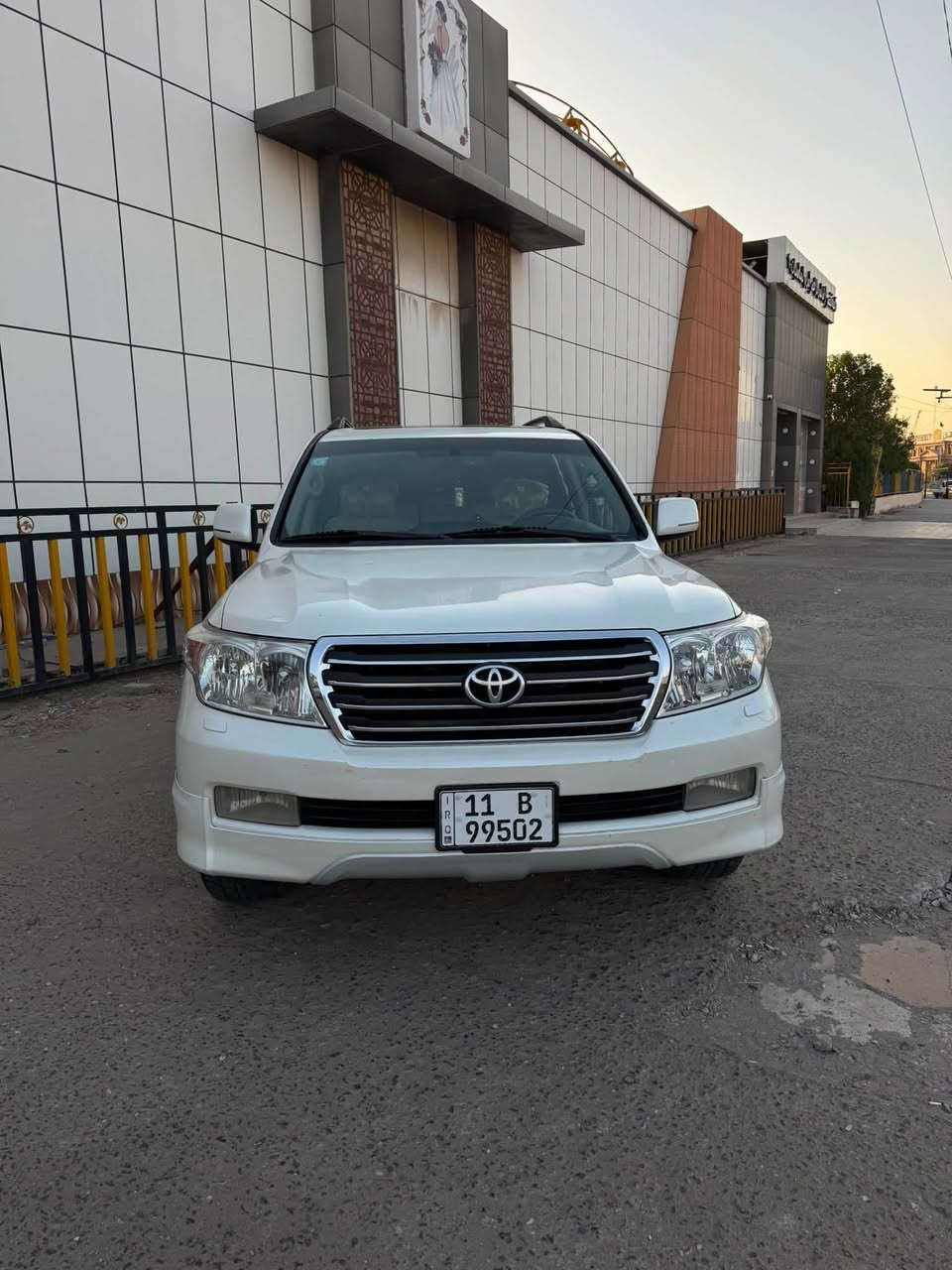 جكساره معروضه للبيع فقط بدون مراوس موديل 2009 كفاله مكينه V8 سياره نظيفه وجاهزه بدون نواقص وبلاديه ع وضع الشركة تحويل مباشر بأسم المشتري رقم بغداد 11 السعر 310
شراي يتصل ويشوف السياره ويدلل مكان البصره معقل 
للاستفسار ***********
