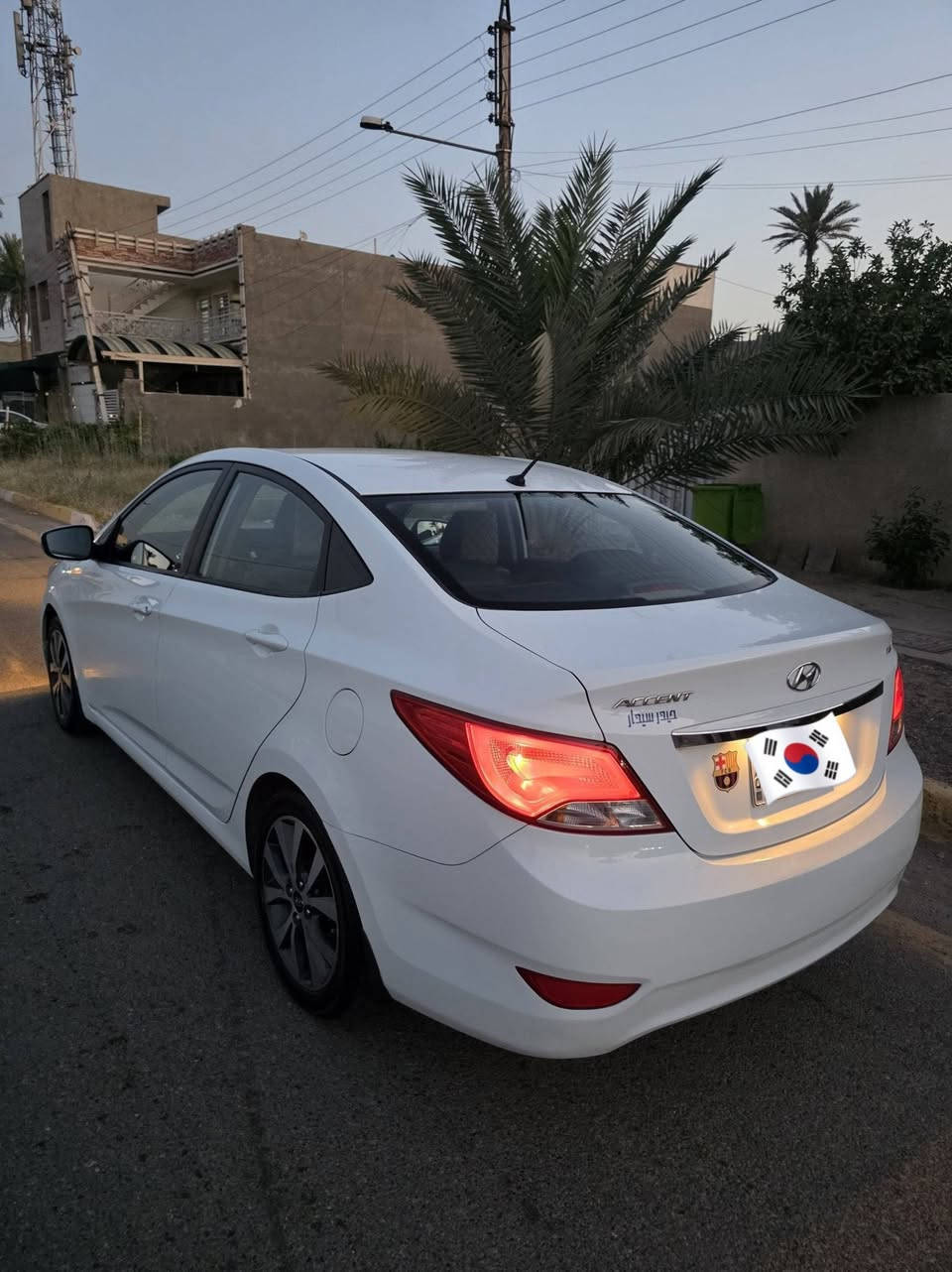 سلام عليكم
اكسنت موديل 2016 خليجي ماشيه 69 الف 
بيها فقط بارد قليل بالجاملغ ايمن مأشر بالصوره 
فتحه واشاير مري وتحكم ستيرن و5 ويل كروم 
مغلفه كشنات وارضيه وصندوك جلد 
السعر 118 وبيها مجال 
***********
