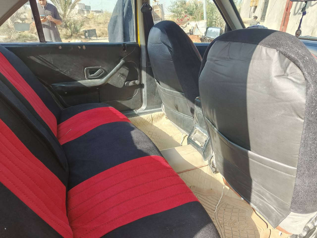 سلام عليكم
سياره بيجو روه محمور ونجي مصفره غرامات السنويه منتهيه صارله شهر مكينه صارلي شهر من شاده السعر 23بيه مجال ***********
