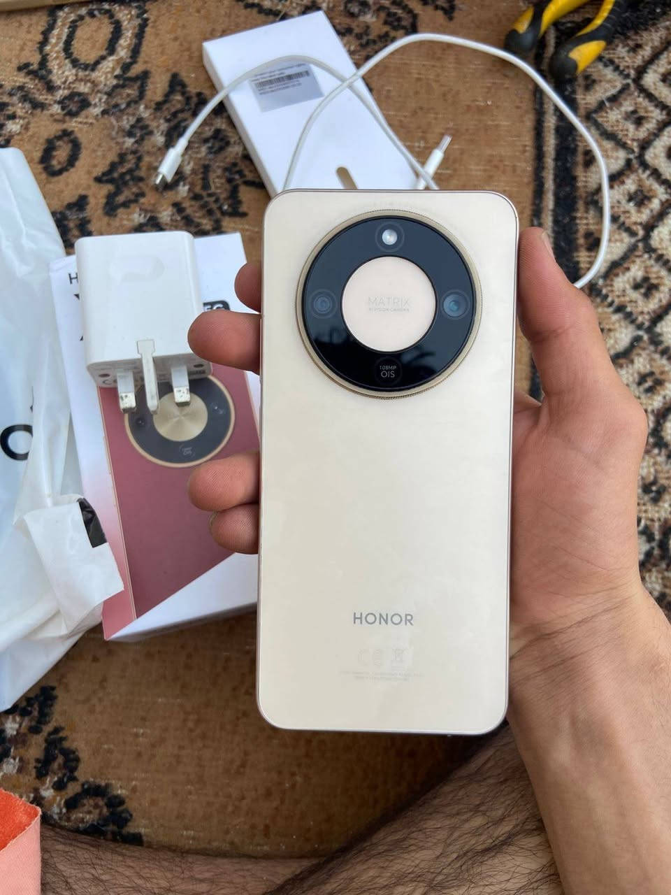 السلام عليكم هونر x9d للبيع او مراوس ايفون صارله شهرين فاتحه من الكارتون ذاكره256 بطاريه 8300كامل ملحقات مكاني كركوك حي النصر موجود واتس ***********
