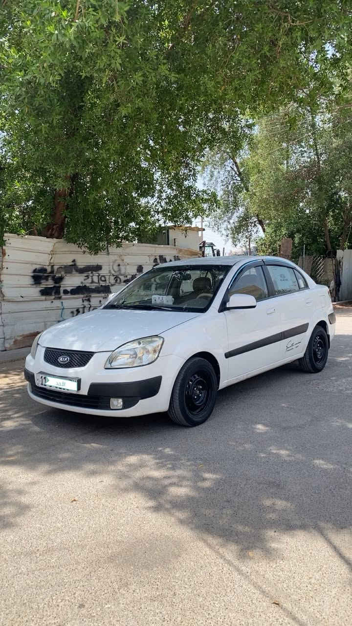 ريو موديل 2008 خليجي حجم المحرك 1600
دوش كير محرك تبريد تاخم تاير حداديه كهربائي جاهز
قطعتين صبغ بدون ضربه اثر شخط رقم بغداد الدولي 
تبريد ثلج دوشمه السياره كامله سعر 75 مكاني بغداد حي الخضراء تصال ***********
