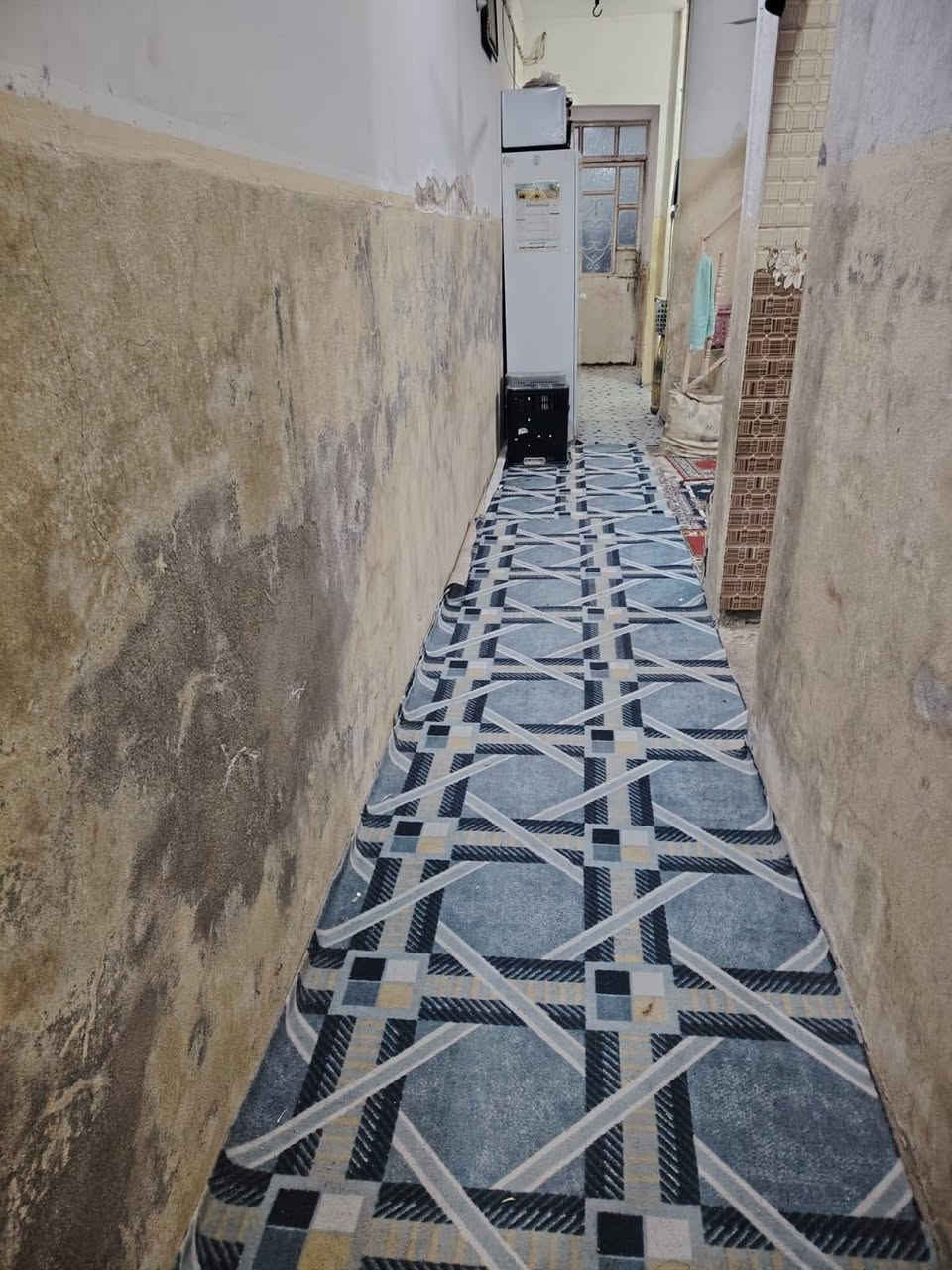 بيت للبيع ١٠٠ متر  5 × 20 حي الميلاد على ساحه منطقة ٤٥ خلف  شارع الحولي مباشرةً طابق واحد عكاده قرب أمجد ابو اللفات
يتكون من غرفه وصاله ومطبخ وإستقبال وحمام داخل وخارج جاي يشتغلون تبليط السعر ٦٨ وبي مجال
***********
