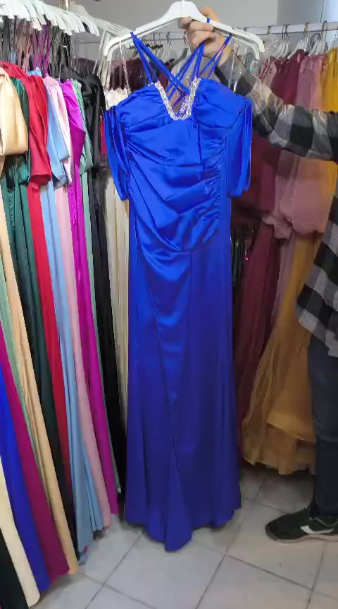 ✨️شروة فساتين سهره ✨️الخامة ساتان  
✨️سيريات نظامي ✨️عدد 218 قطعة 
✨️سعر 15.50💲دولار 🌟للحجز والاستفسار على الوتس👇
+905377654036


**إذا كنت صاحب هذا الإعلان وتريد حذفه لأي سبب، رجاءا أرسل رسالة إلى الدعم الفني**