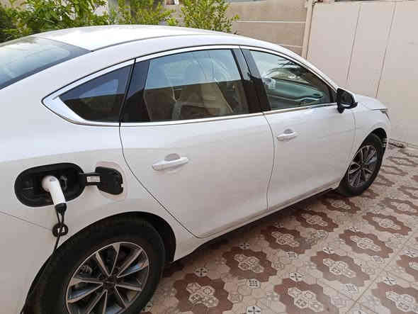 سلام عليكم
 موديل 2025  كفاله عامه ماشيه 1600حقيقي   مرقمه باسمي سعر 18400بيهه مجال بسيط عنوان ديالى جديدة الشط ***********
