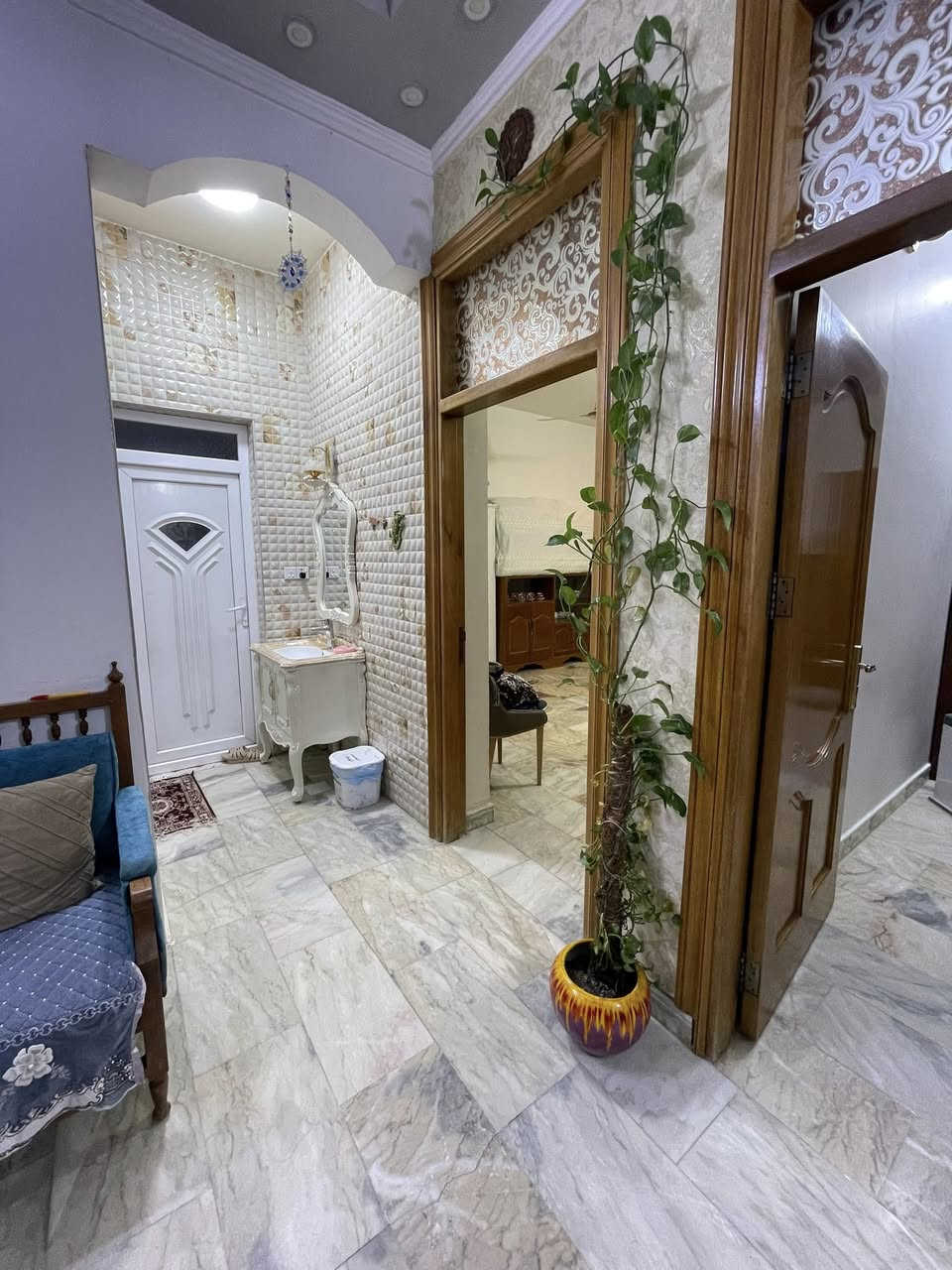 دار للبيع بغداد جديده شارع المسبح
مساحته ٣٠٠ اي استفسار ع هذا رقم ***********
