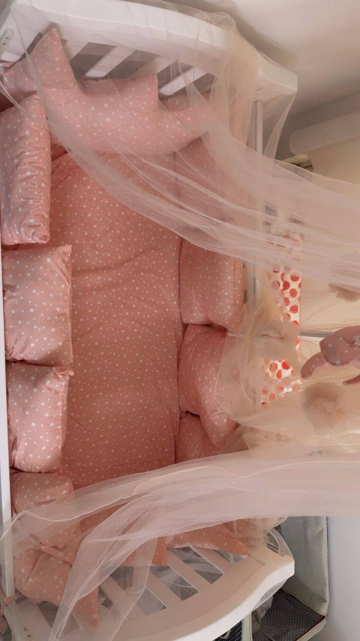 السلام عليكم
سرير وعربانه اخو جديد استعمال قليل 
سعر 225وبيهم مجال مكان بغداد


**إذا كنت صاحب هذا الإعلان وتريد حذفه لأي سبب، رجاءا أرسل رسالة إلى الدعم الفني**