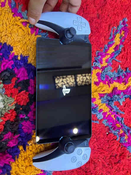 عليه كل العاب الفور والفايف نضيف كلش وجنطته ويا 
نضافه 95 الشراي يتواصل وياي خاص 
***********
السعر 275 وبي مجال مكاني بصره البصرة
