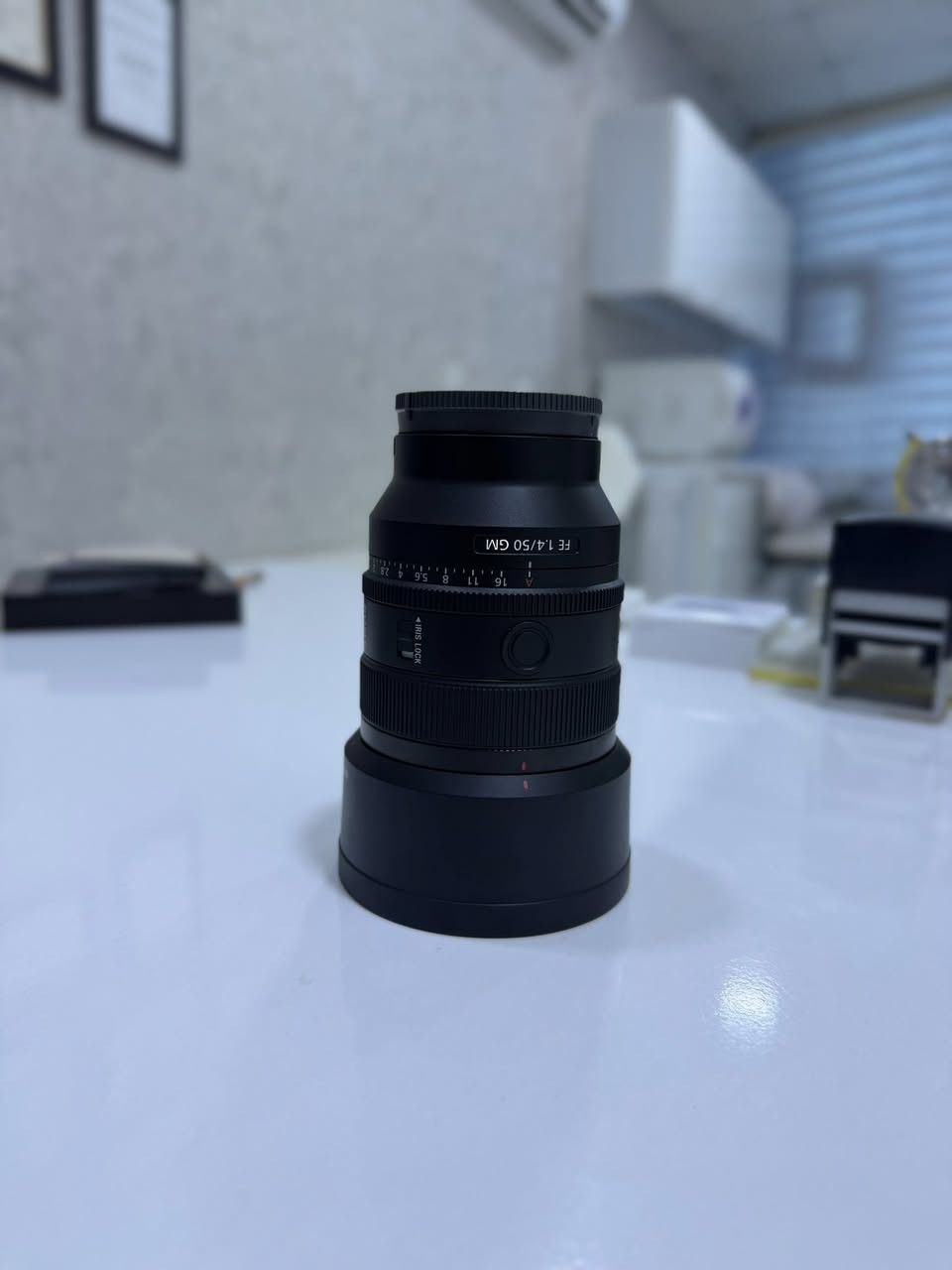 SONY GM FE 50mm f1.4 
عدسه سوني جي ماستر 50mm فتحة العدسه f1.4 
نضافه ١٠٠ مستعملها اقل الشهر ، بديعه بالتصوير السينمائي والفوتوغرافي، اوتو فوكس بديــع .. الكارتونه والجنطه والملحقات موجوده مـــع هدية ND Filter نوعية ممتاز K&C (ملاحضه الفلتر وحدة مشتري ب ٢٠٠ الف) 
السعر ((٩٥٠ الف )) المكان السيدية وشكرا.


**إذا كنت صاحب هذا الإعلان وتريد حذفه لأي سبب، رجاءا أرسل رسالة إلى الدعم الفني**
