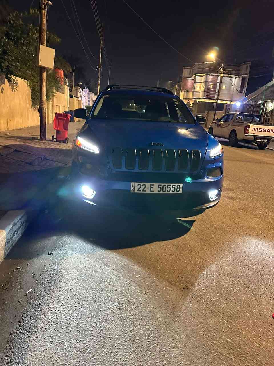 السلام عليكم جيب بزون وارد امريكي حادثه 3 قطع جاملغ خلفي والبابين جهة السايق سته سلندر جديده حيل السياره بسمي تحويل مباشر سنويه وأرقام جدد السعر 112 وبيه مجال مكانه البصره المعقل للاستفسار ***********
