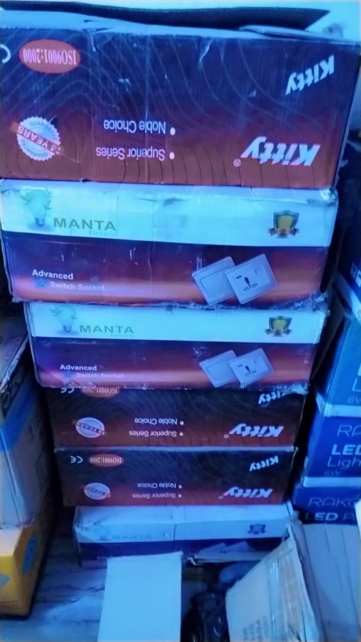 غراض انشائيه جديده قطعه ع الف واذا كميه بيعلك بسعر مناسب مكان بغداد مدينه لصدر


**إذا كنت صاحب هذا الإعلان وتريد حذفه لأي سبب، رجاءا أرسل رسالة إلى الدعم الفني**