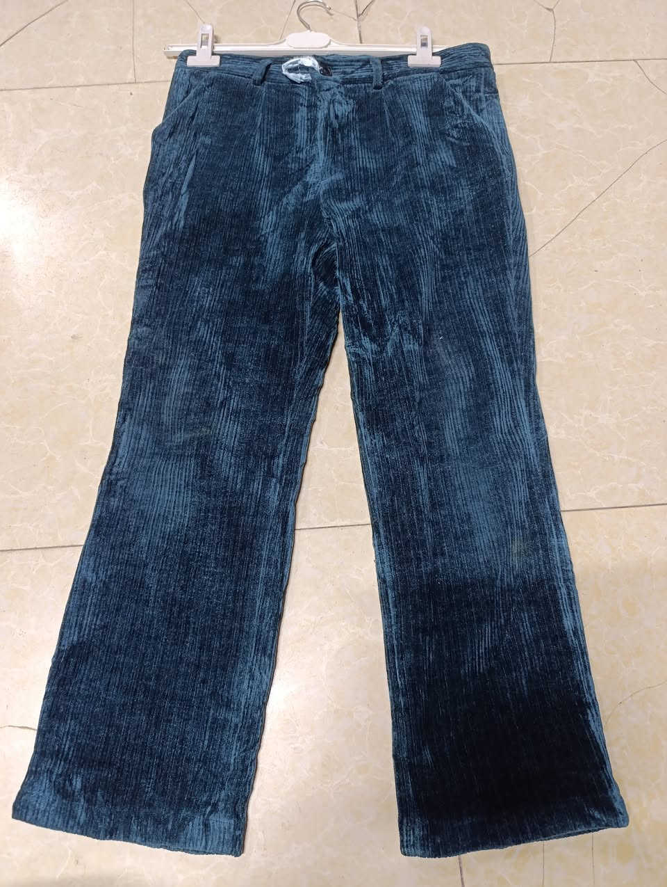 فتح بجامه بلوز قديفه وبلوزات صوف اليوم القطعه ٥٠٠٠ آلاف ٣قطع ب١٠:&الاف قياسات بناتي محير  وقياسات من ٣٦ الى٤٠ لاستيك وكمر الان العنوان العامريه شارع العسل مقابيل مكتبة العربيه داخل القيصريه حجز خاص او واتساب ***********
