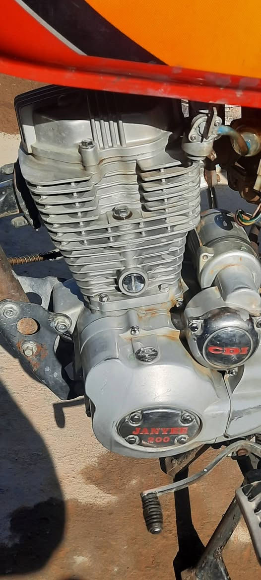 ماطور جيني 5 كير مابيها عيب بس الاشاير طافيه سعر 400 الف شراي يخابر على رقم *********** متواجد على واتساب
